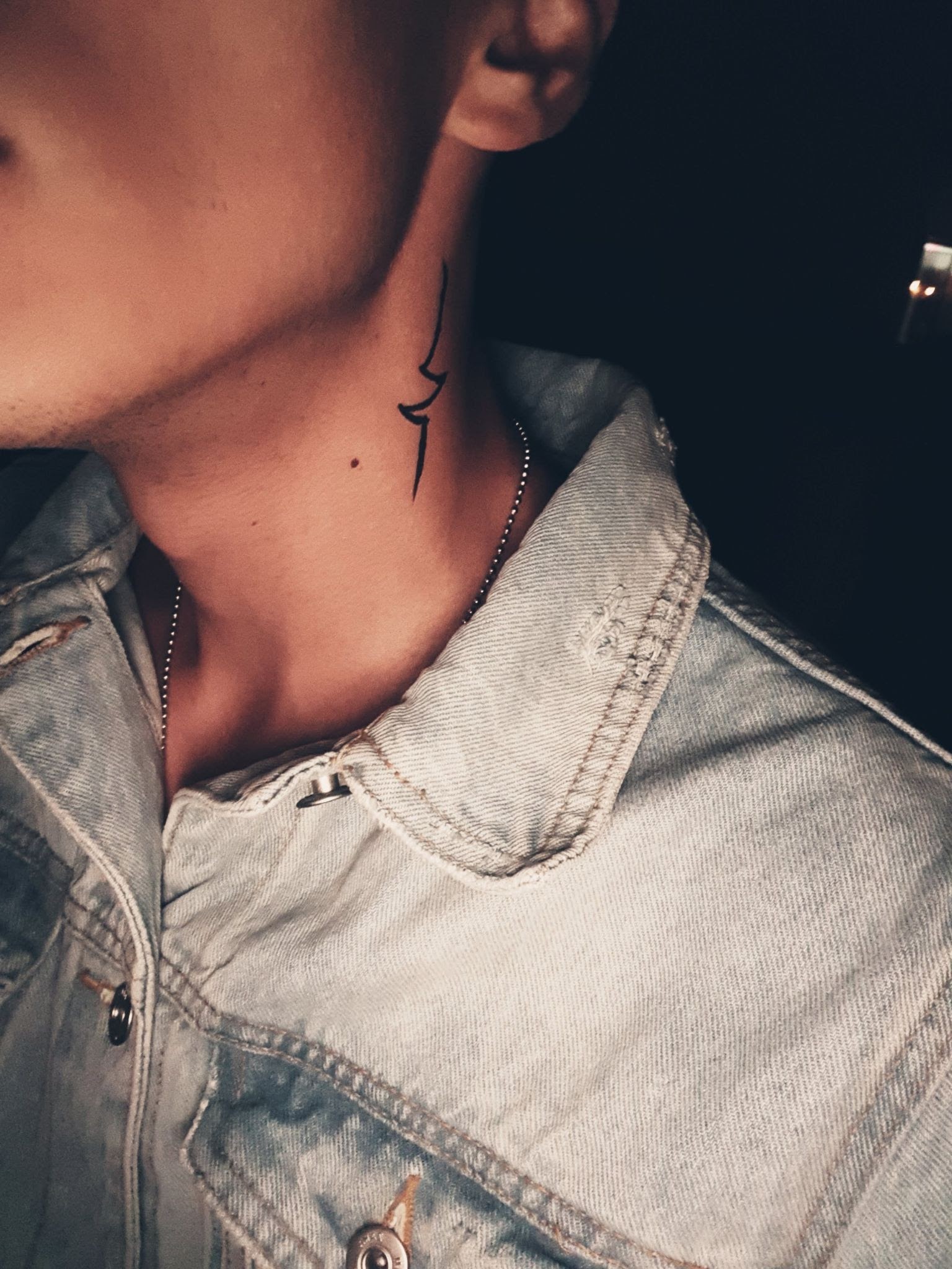 small neck tattoo 0060