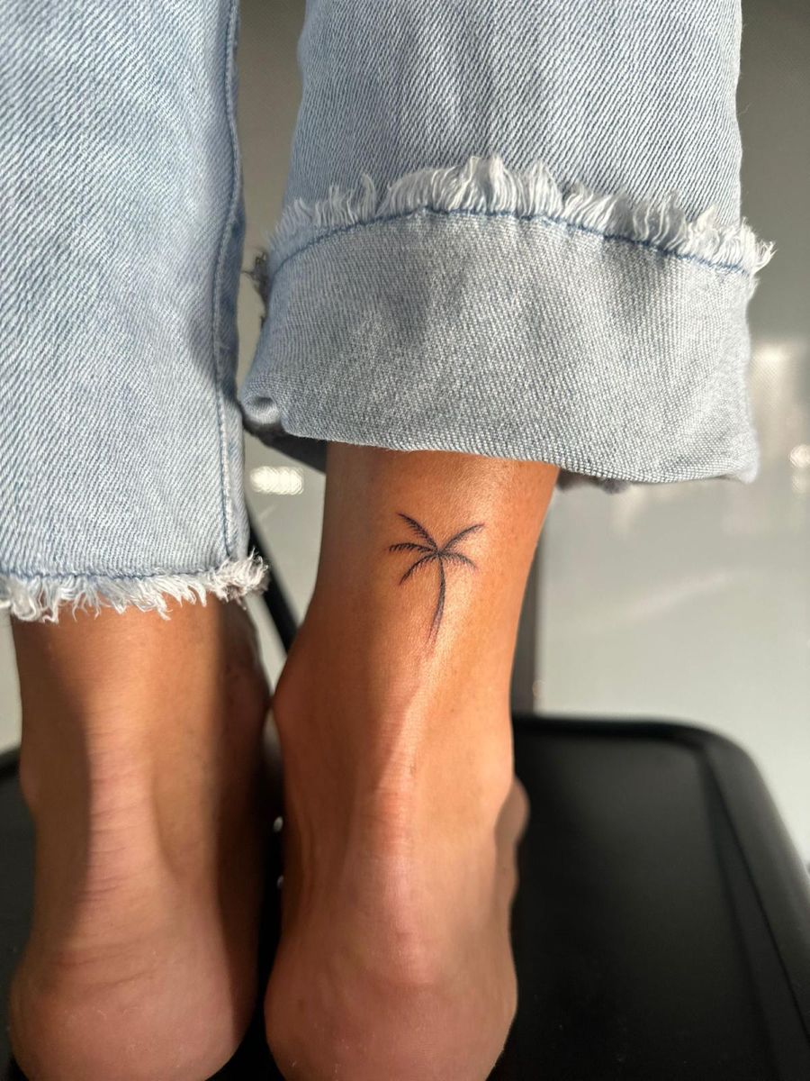 small palm tree tattoo 0038