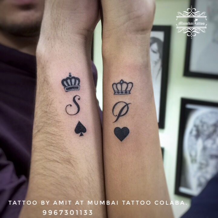 Small queen crown tattoo 0042