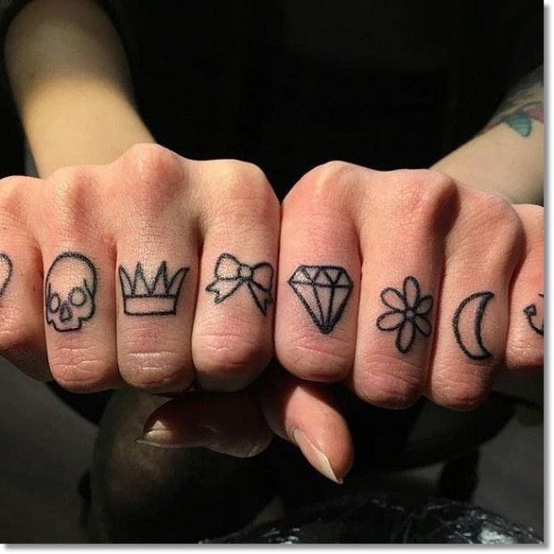 Small queen crown tattoo 0054