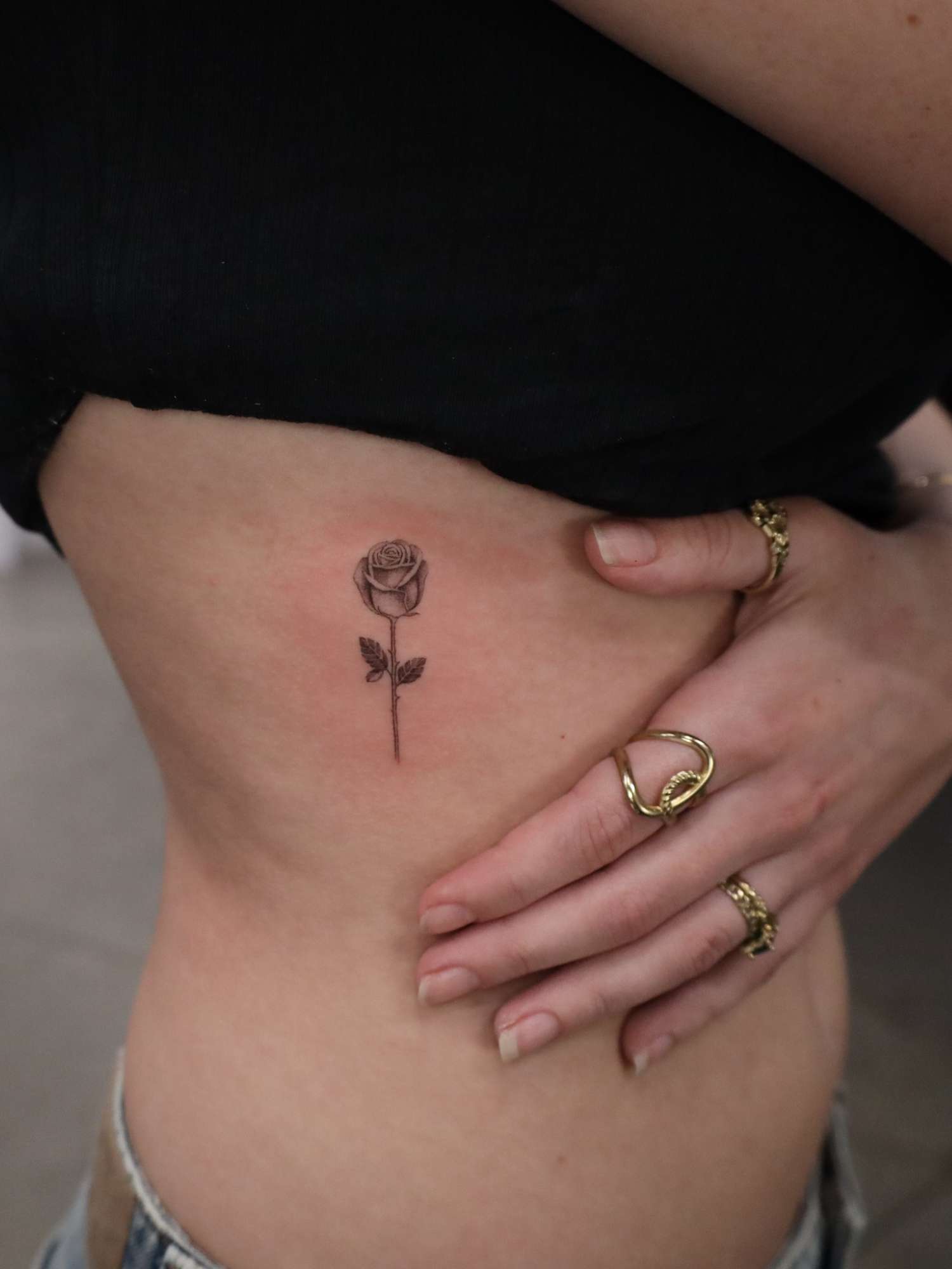 small rose neck tattoo 0085