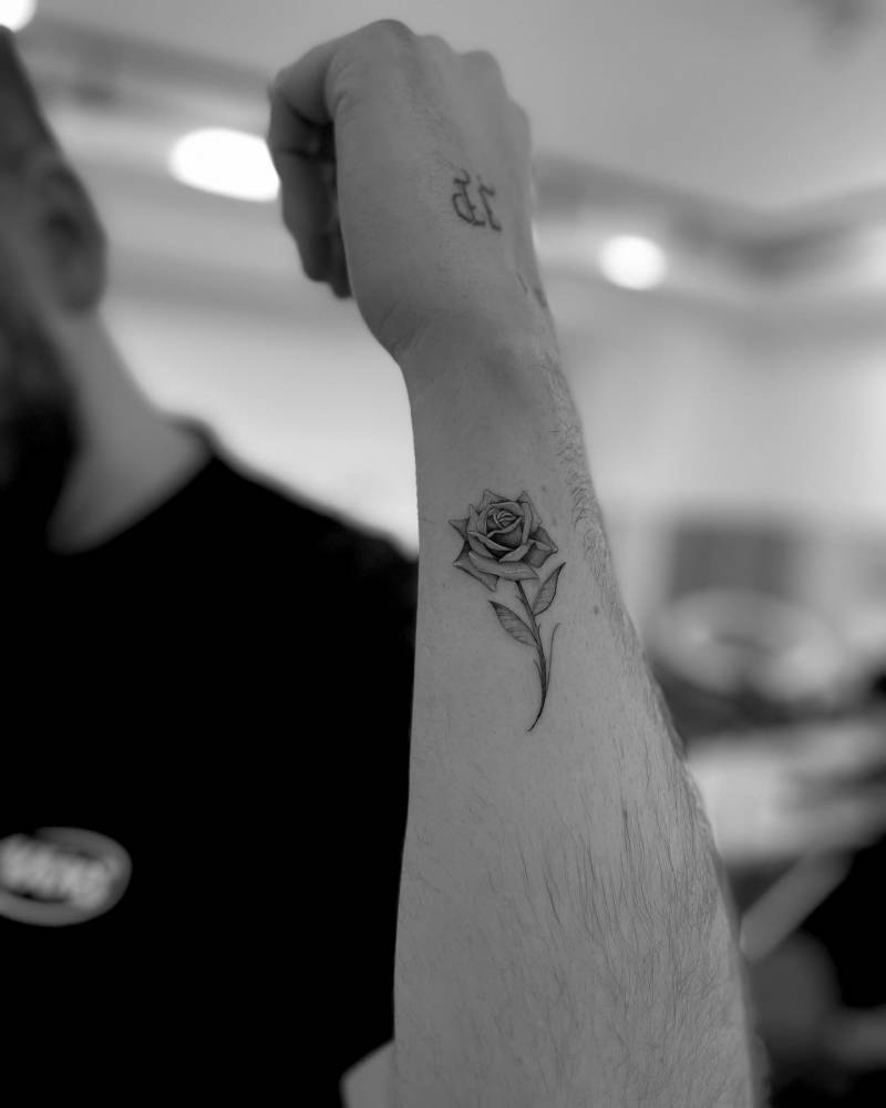 Small rose tattoo 0017