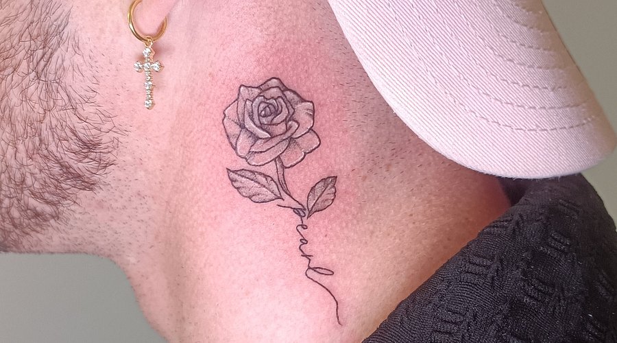 Small rose tattoo 0061