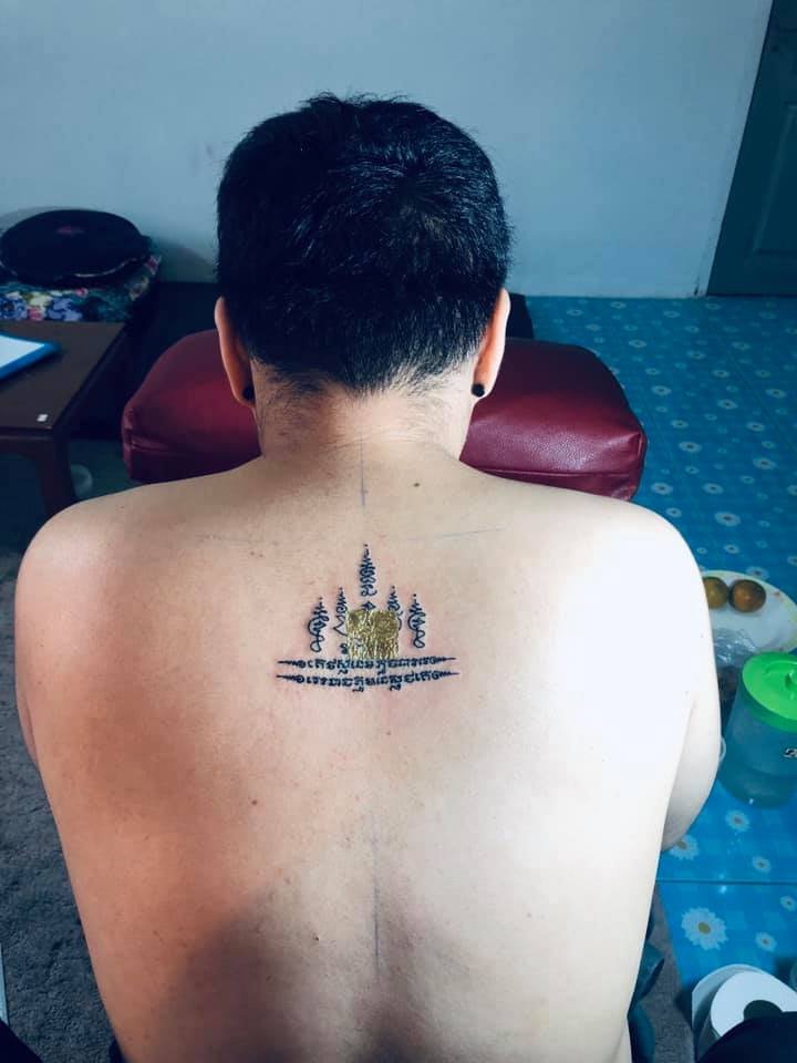 Small sak yant tattoo 0072