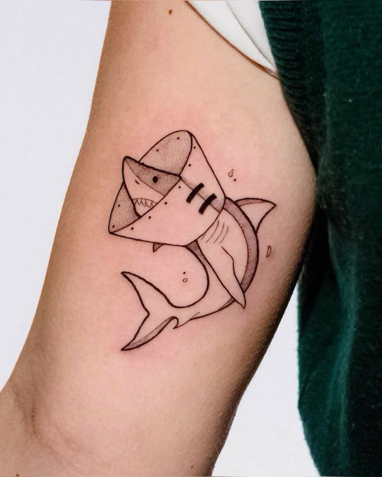 small shark tattoo 0019