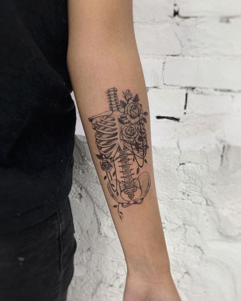 Small skeleton tattoo 0059