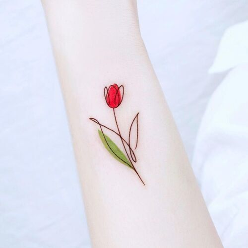 Small tulip tattoo 0032