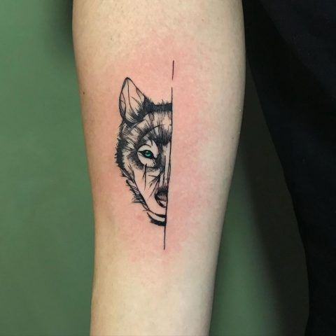 small wolf tattoo 0016