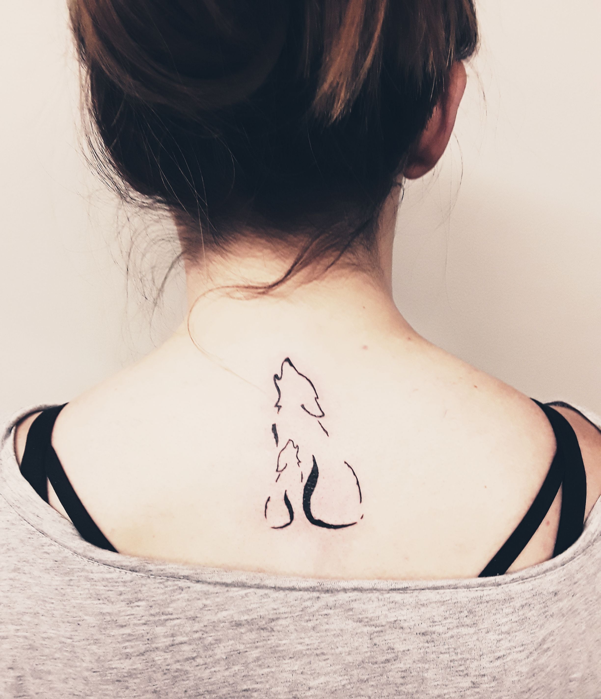 small wolf tattoo 0031