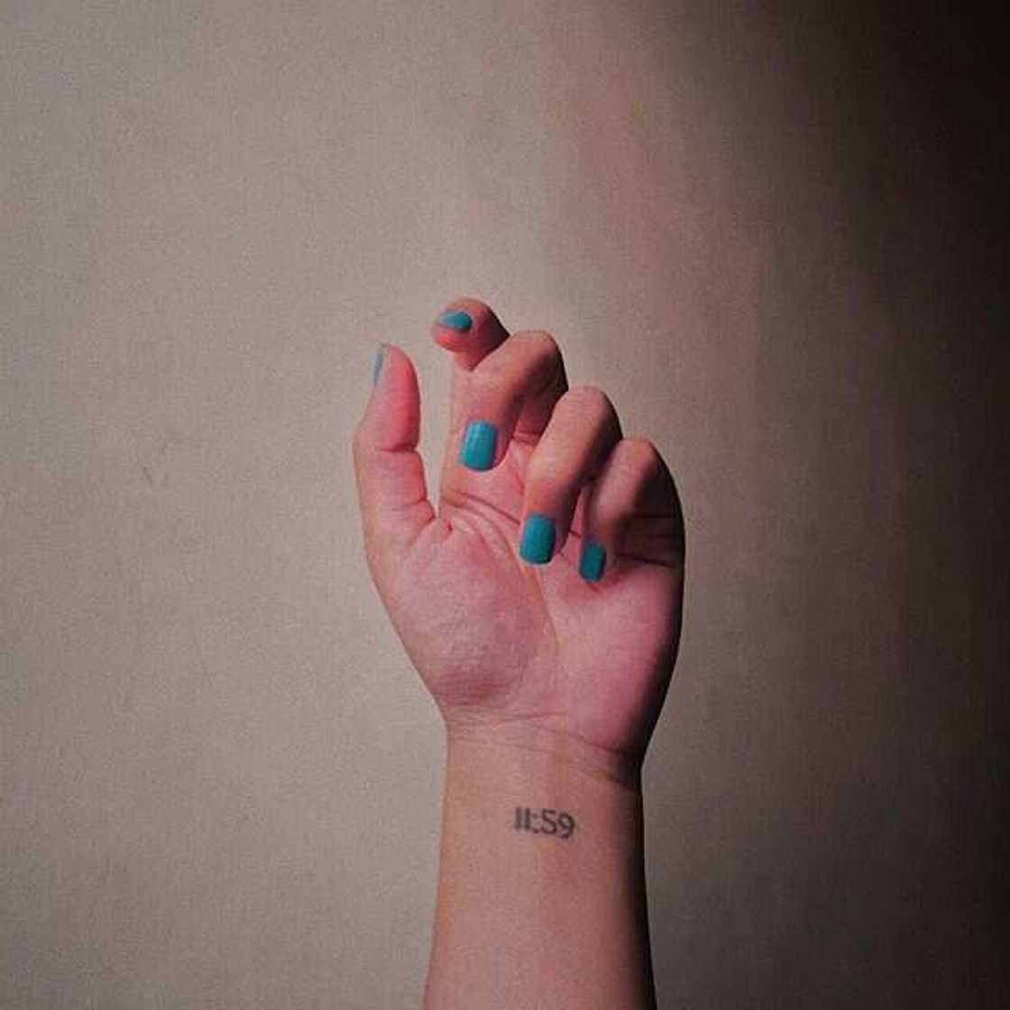 small wrist tattoo 0095