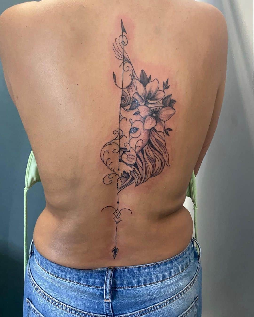 tattoo ideas on spine 0010