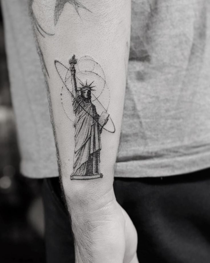 Statue of Liberty Tattoo Ideas 0078