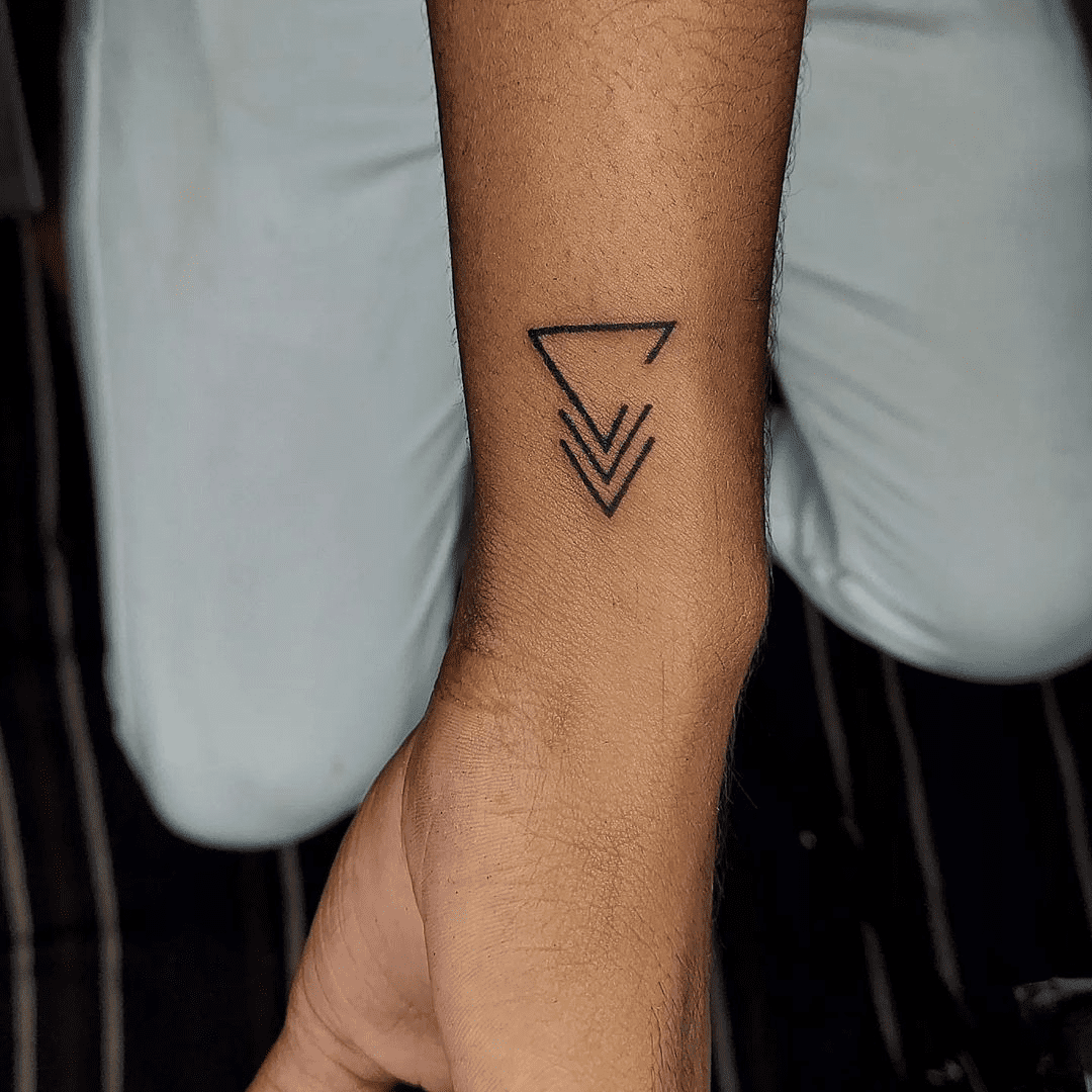 subtle small tattoos for men’s hands