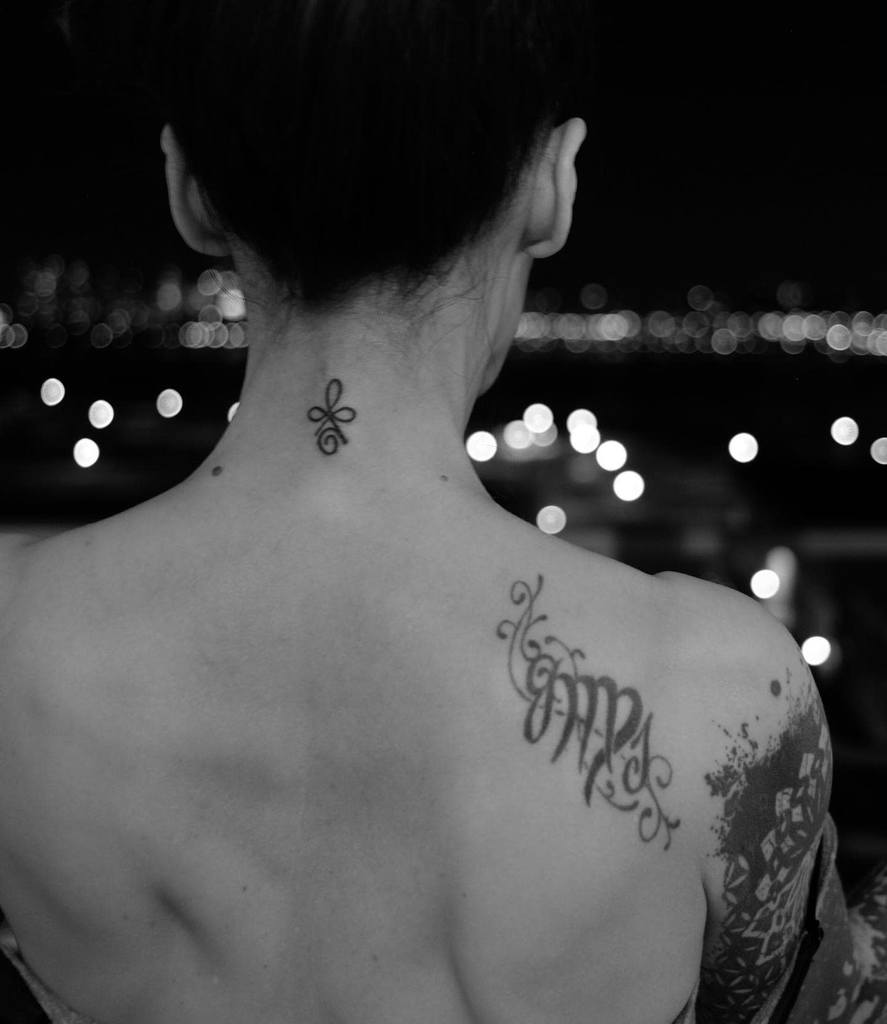 tattoo ideas for back of neck 0049