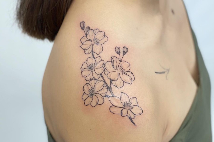 tattoo ideas for woman shoulder 0075