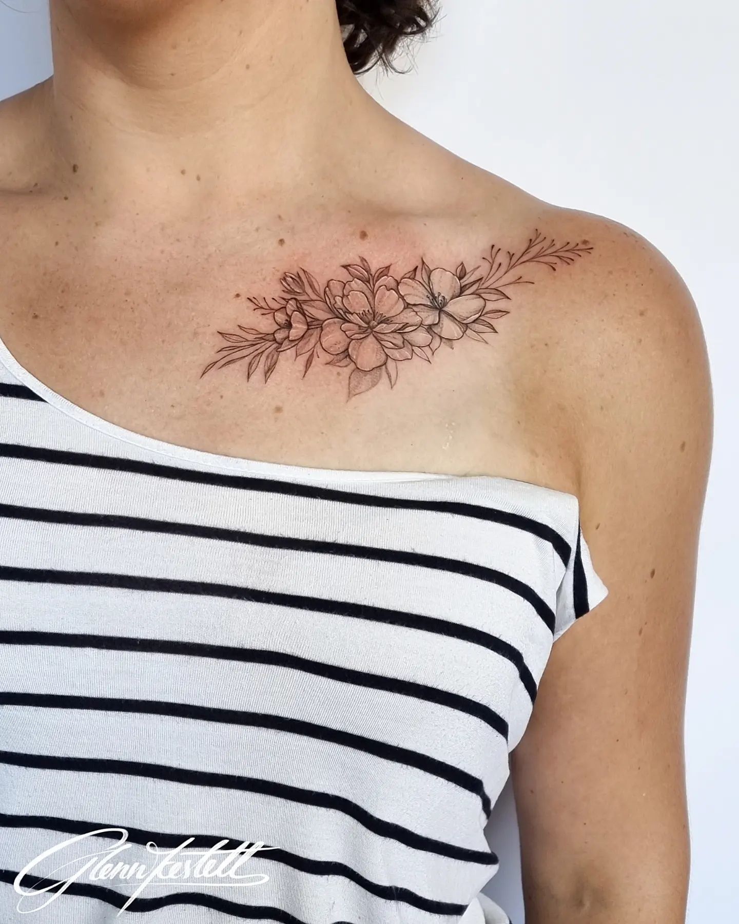 tattoo ideas on collar bone 0088