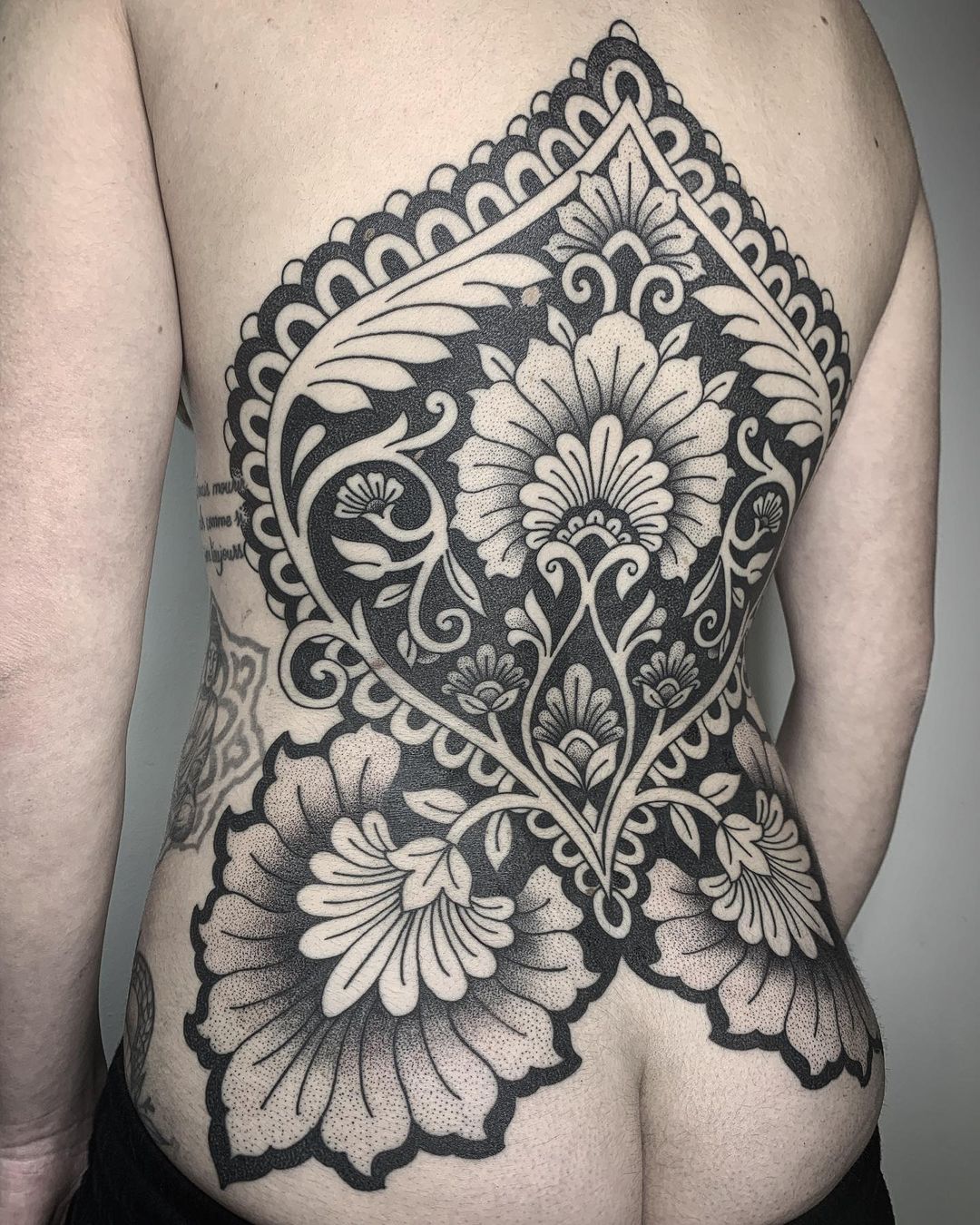 tattoo spine ideas 0077