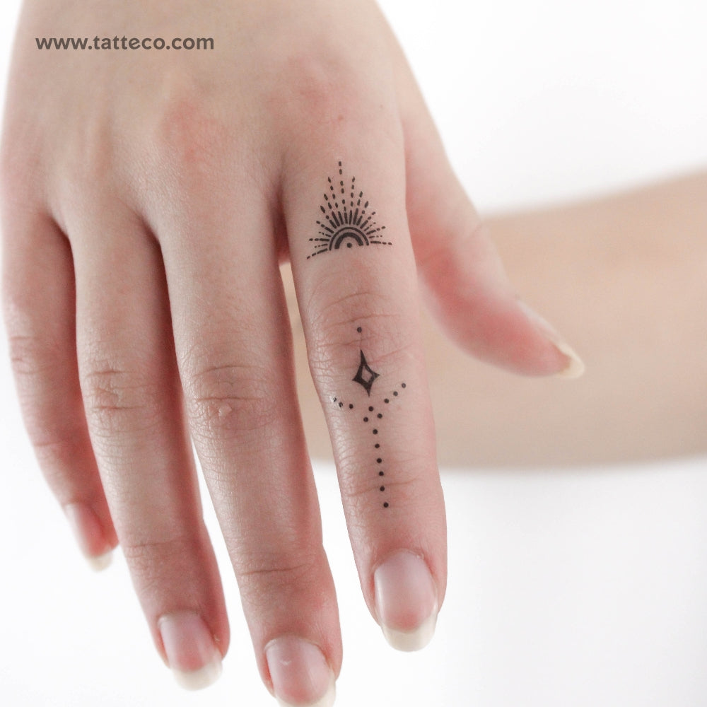 tattoos on ring finger ideas 0015