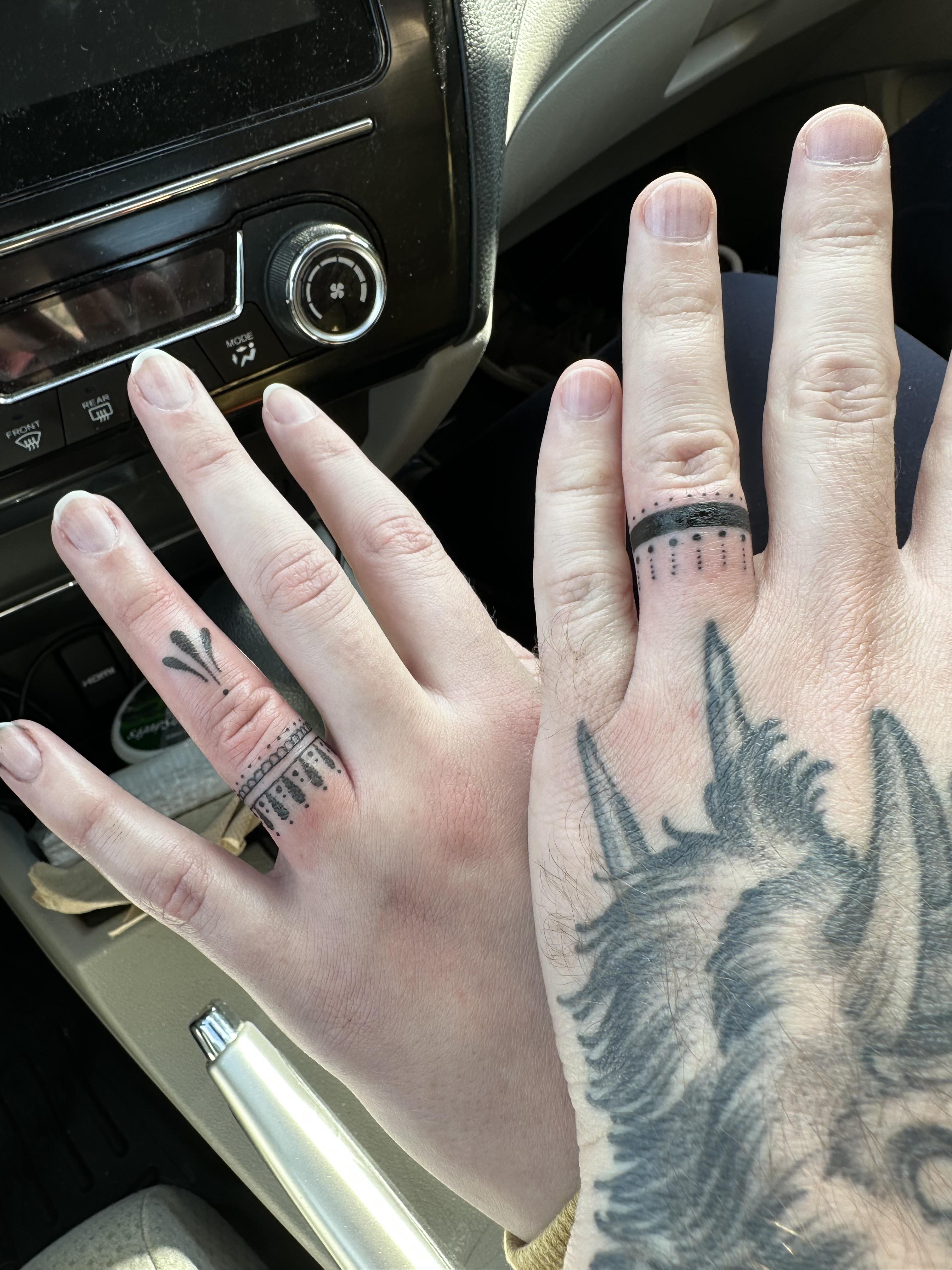 tattoos on ring finger ideas 0016