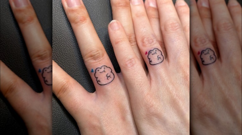 tattoos on ring finger ideas 0030