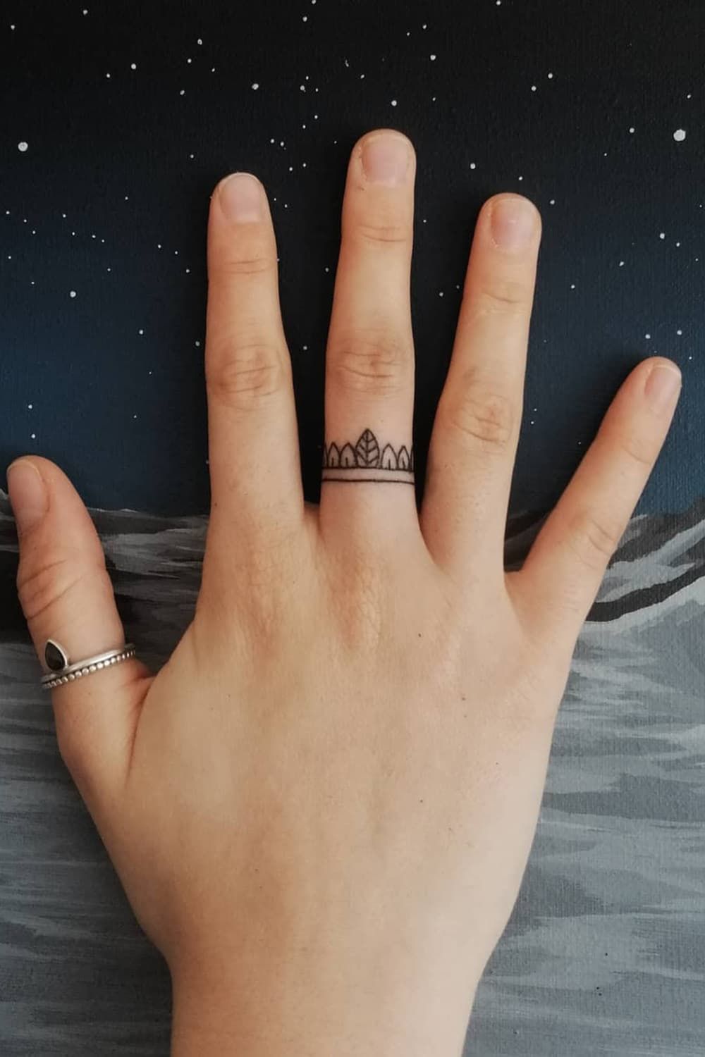 tattoos on ring finger ideas 0032