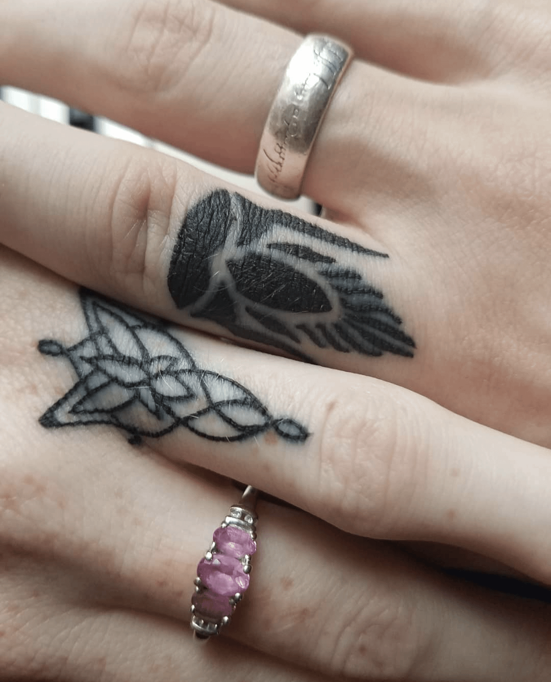 tattoos on ring finger ideas 0089