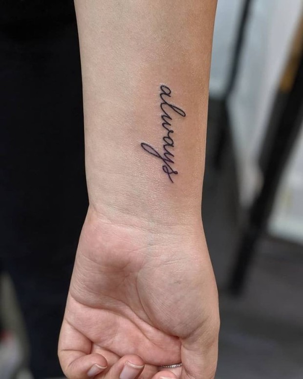 tattoos with boyfriend name ideas 0039