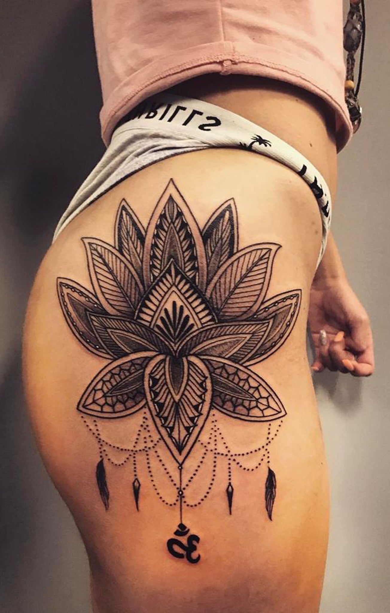 thigh tattoo ideas for women 0052