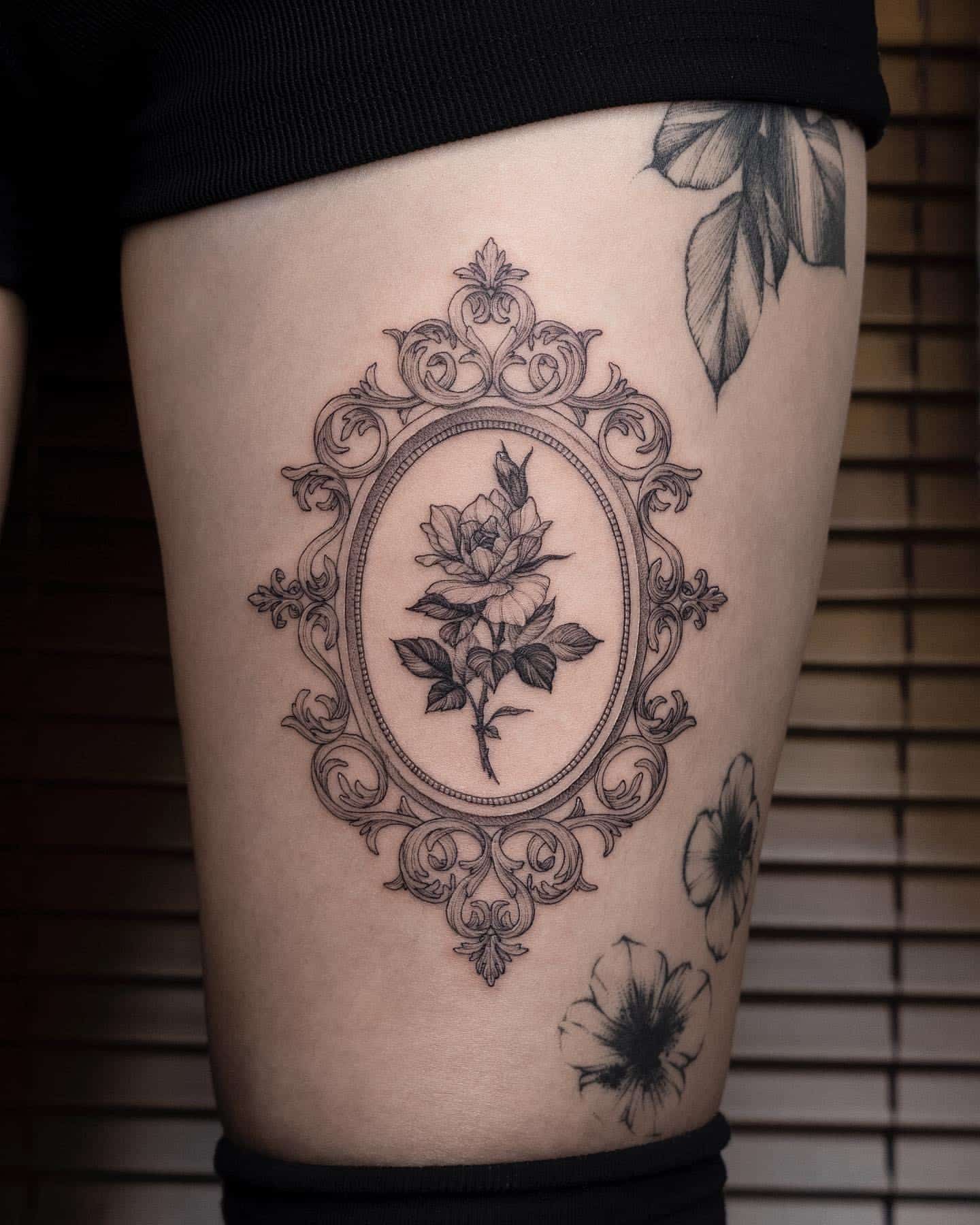 thigh tattoo ideas 0037