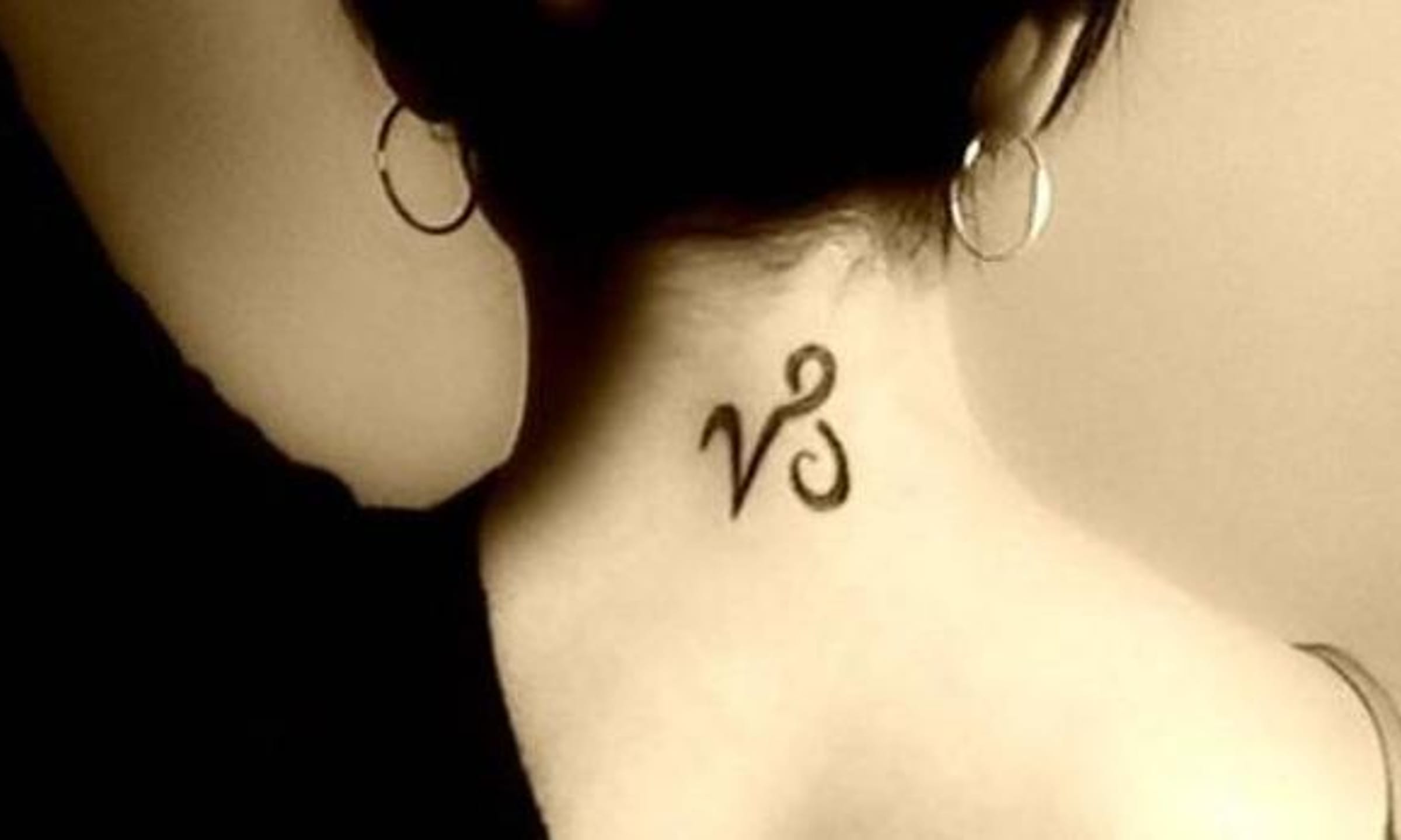 tiny Capricorn constellation tattoos for women