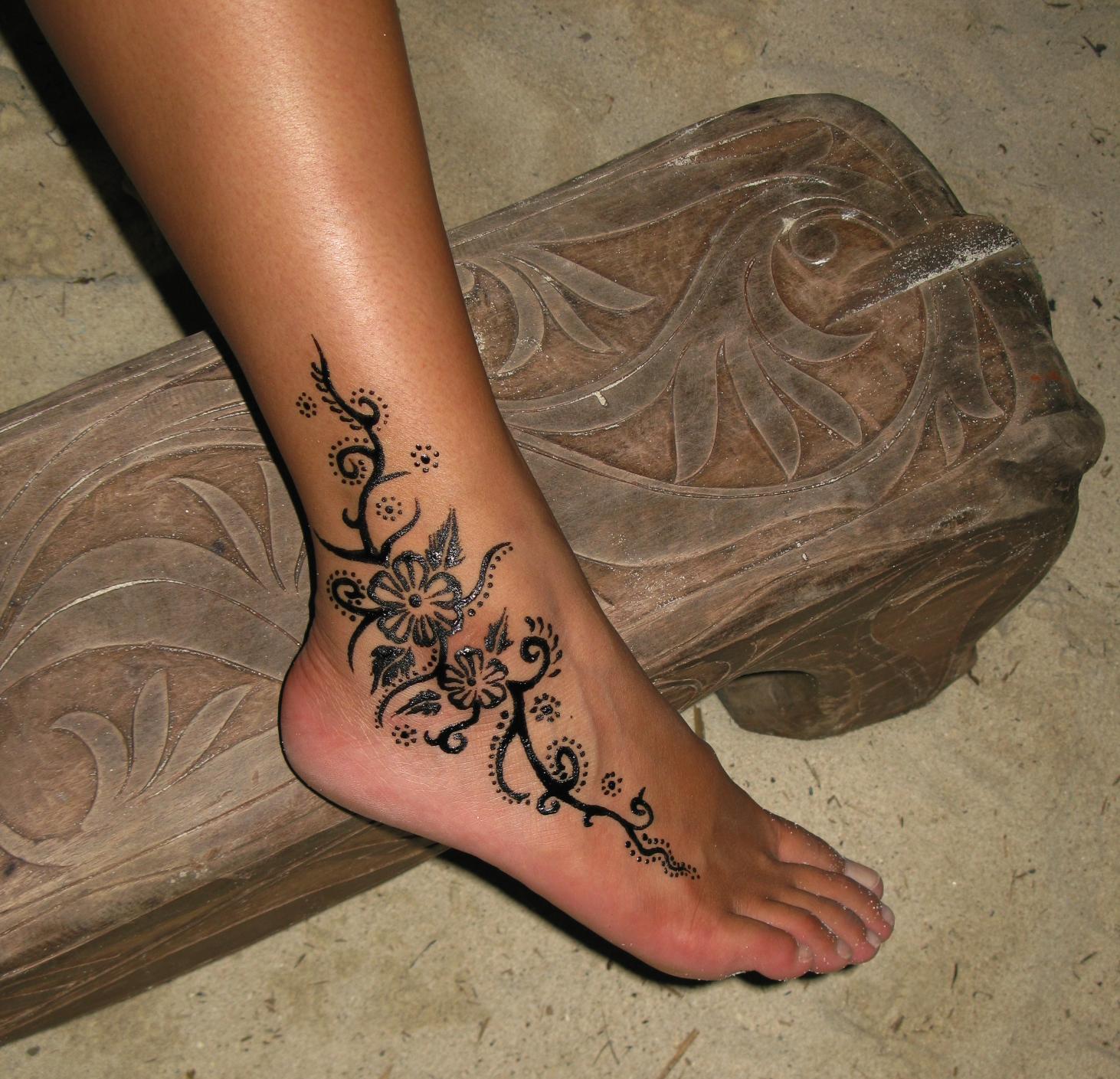 trendy ankle tattoo ideas for women