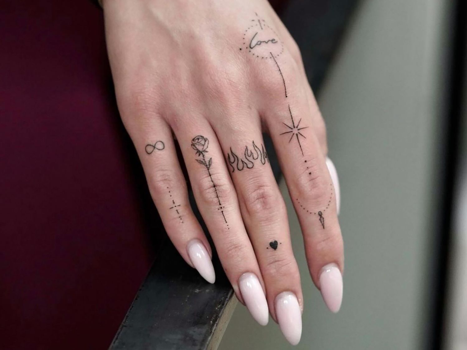 unique designs for finger tattoos