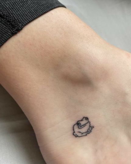 unique small frog tattoo inspirations