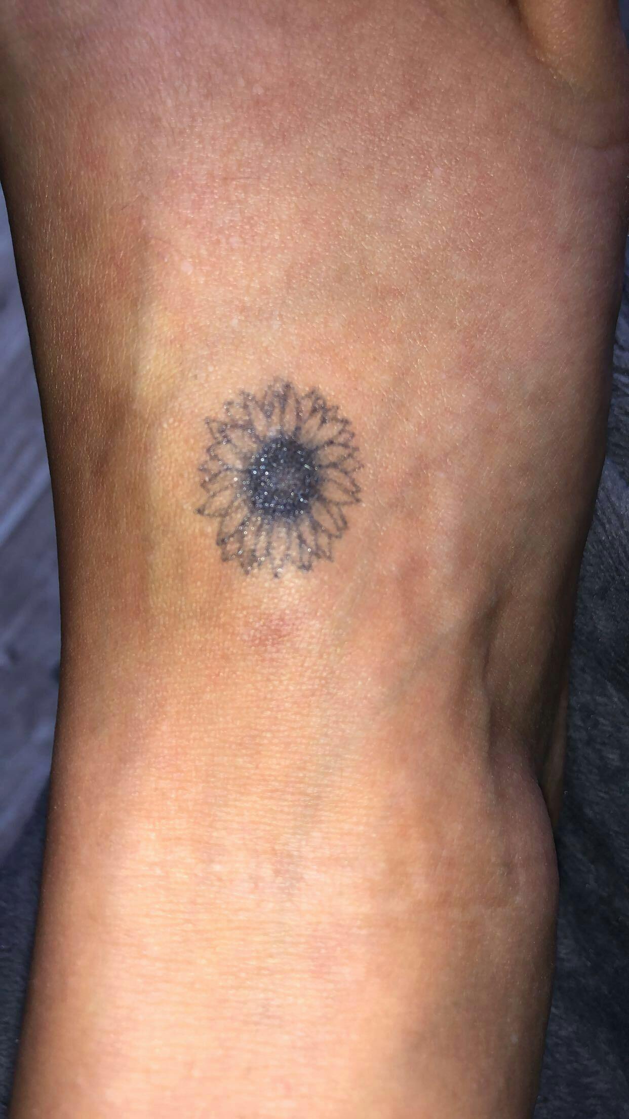 wrist mini small sunflower tattoo 0058