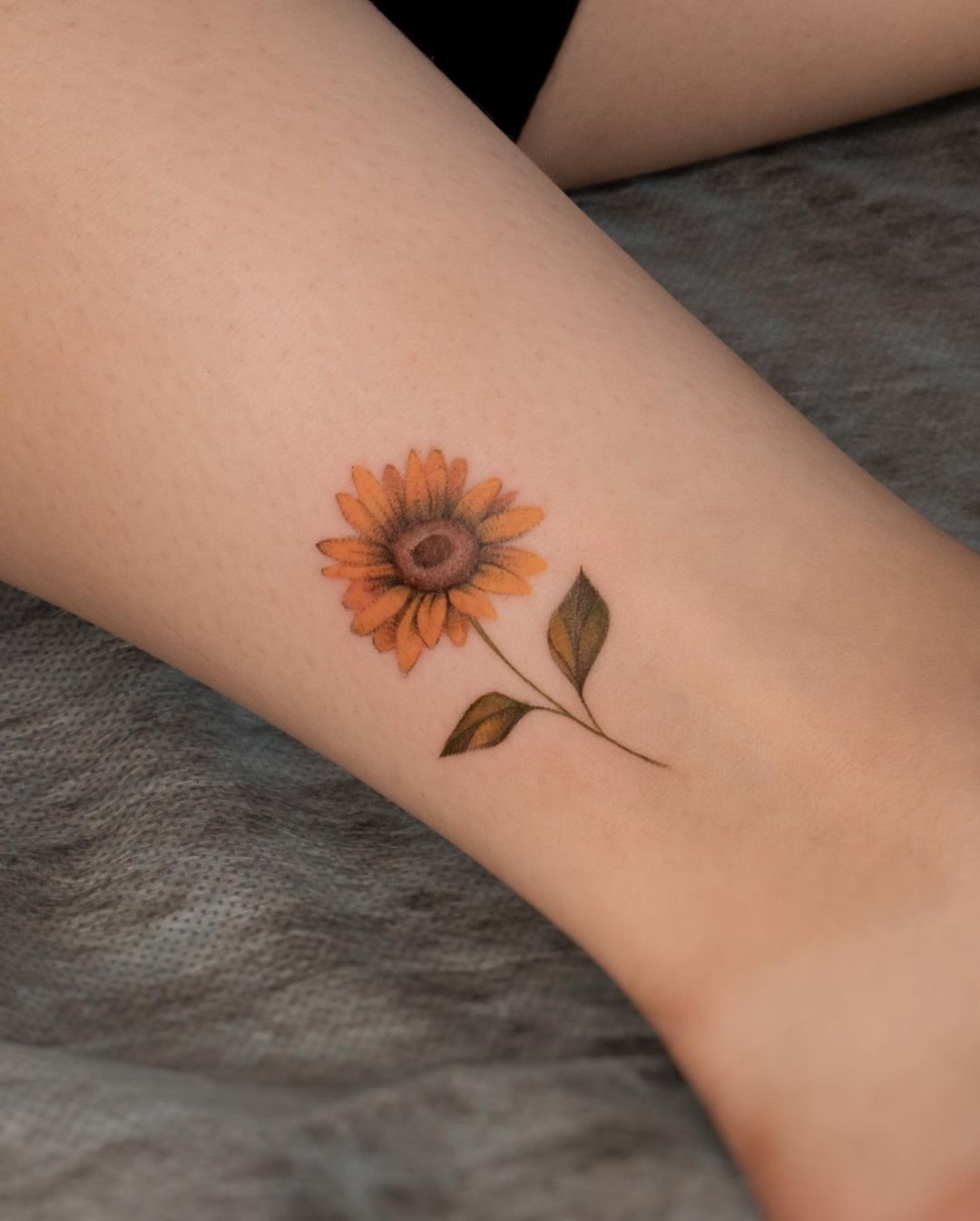 wrist mini small sunflower tattoo 0068