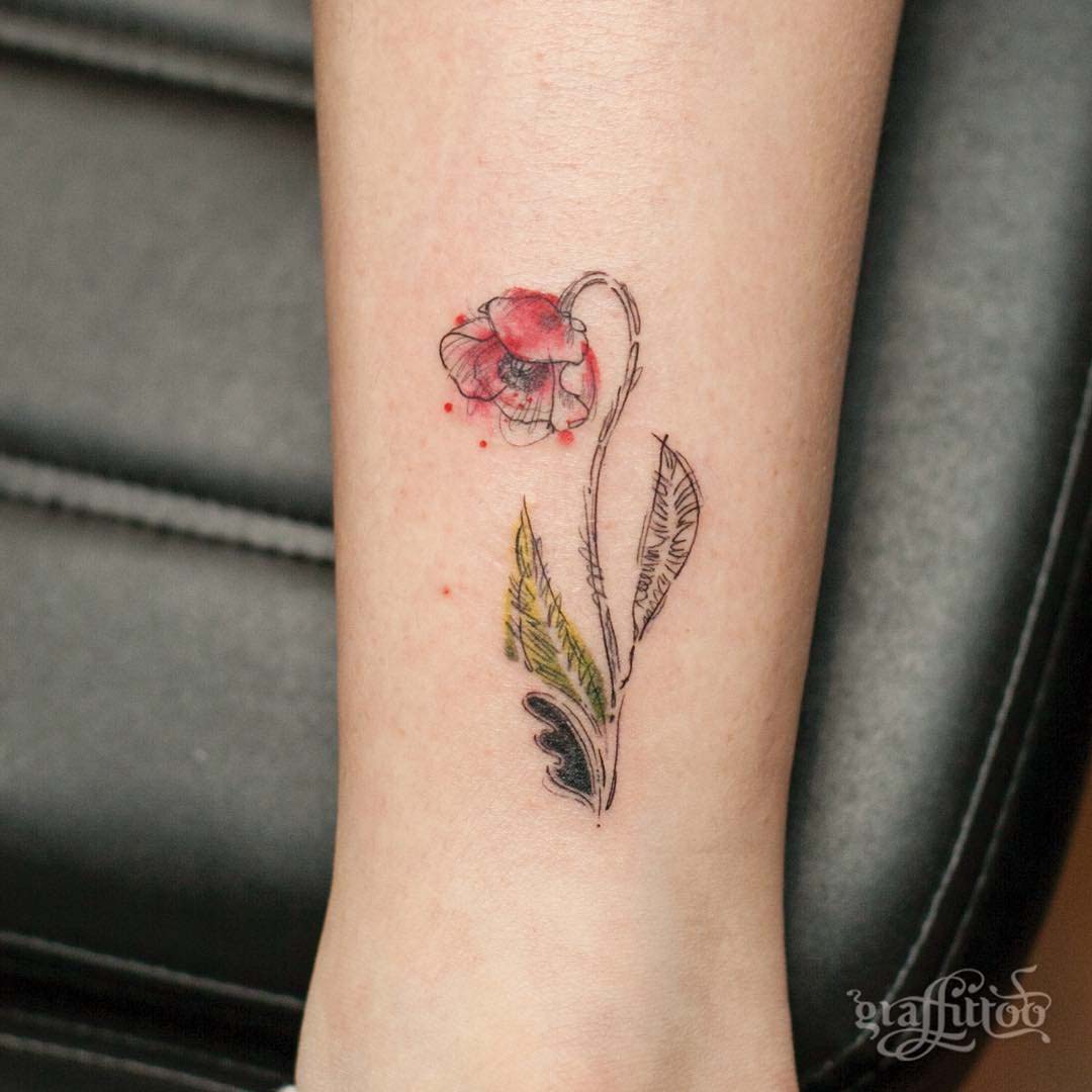 wrist poppy tattoo small 0038