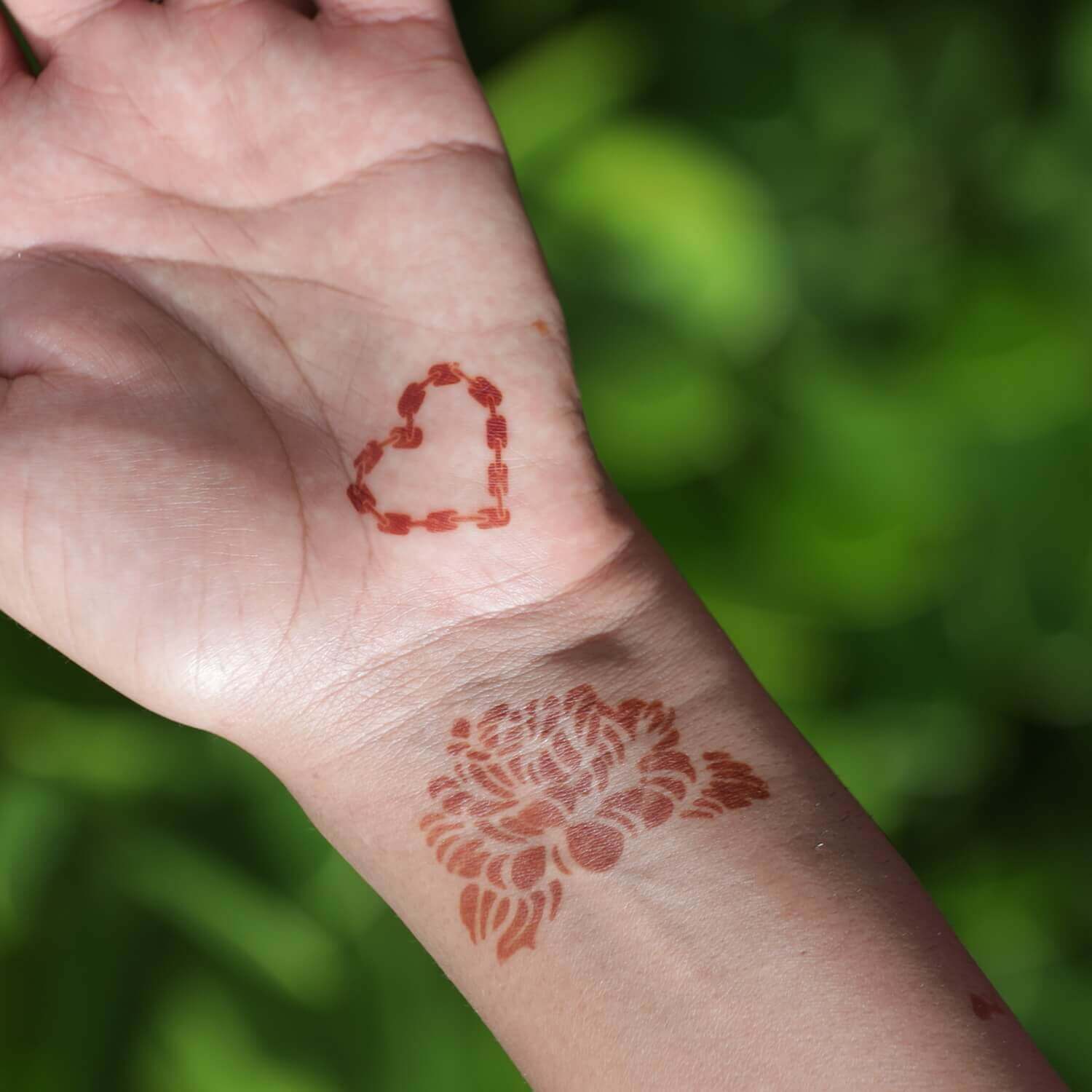 wrist small henna tattoo 0062