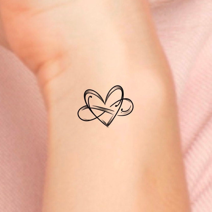 wrist small henna tattoo 0088