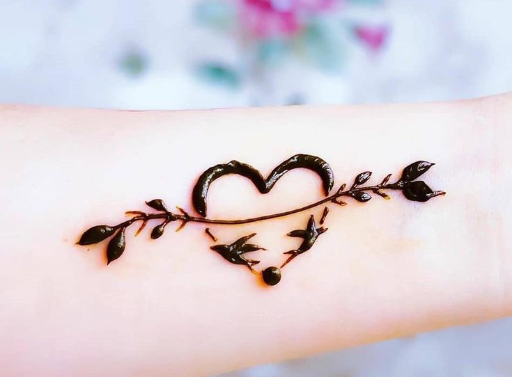 wrist small henna tattoo 0098